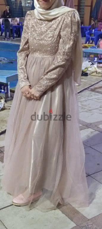 فستان سهره أو خطوبه