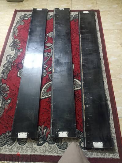 قطع من سرير