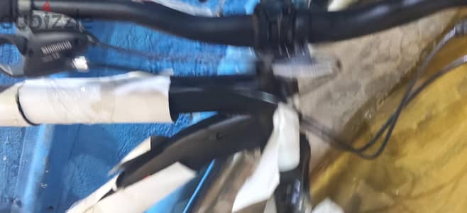 ترينكس جديدة مقاس 29كبيرة  جديده في حجر النواتية  01064689273