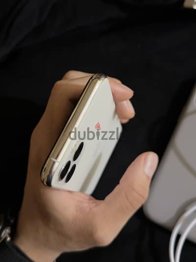 آبل - آيفون 11 برو
