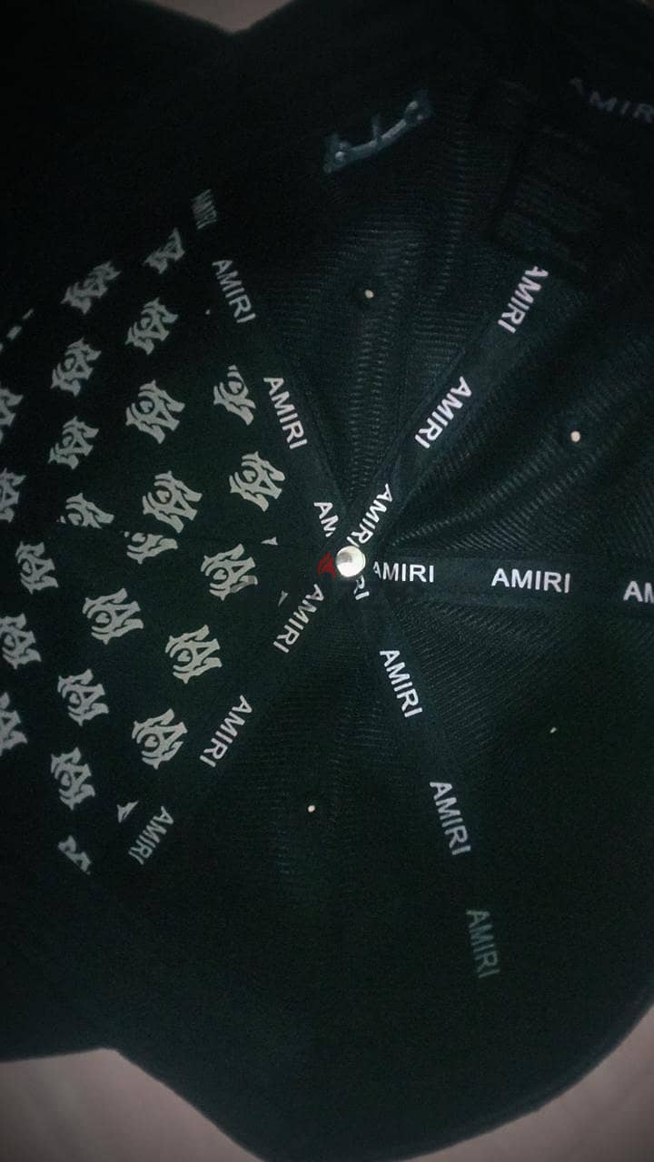 كاب Amiri ميرور 5