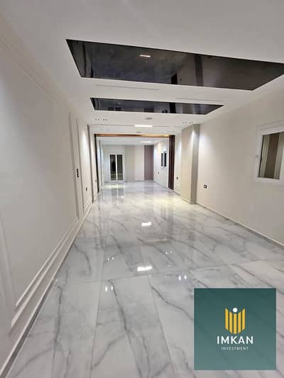 Ready-to-move-in apartment for sale in Mayan Compound, Shorouk City, opposite Madinaty and near the British University.