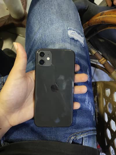Apple - iPhone 11