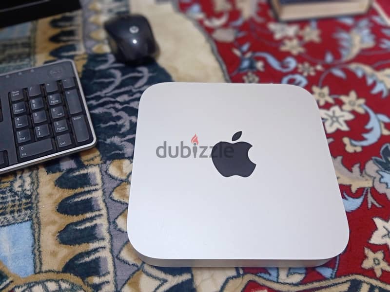 Mac mini M2 4