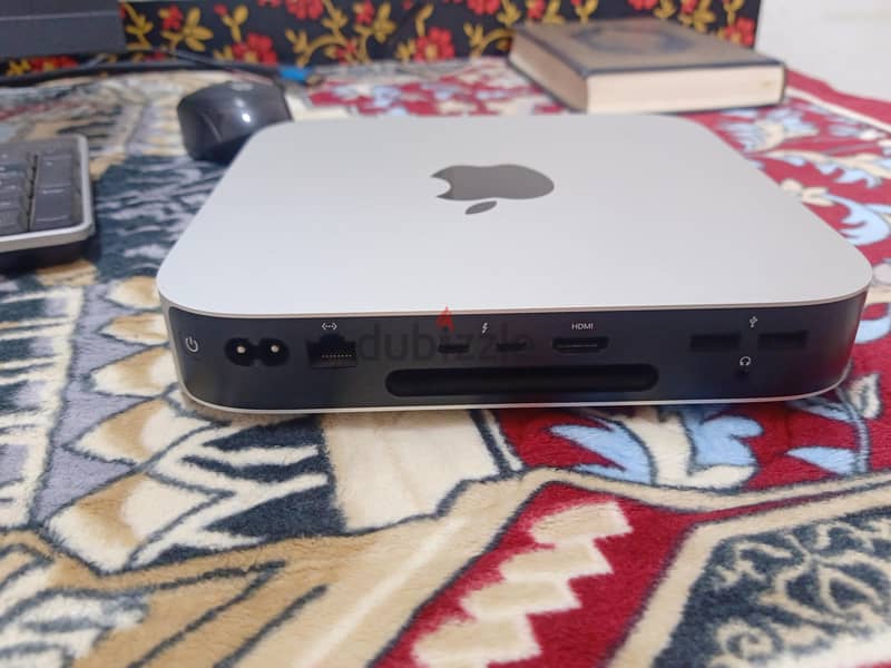 Mac mini M2 5