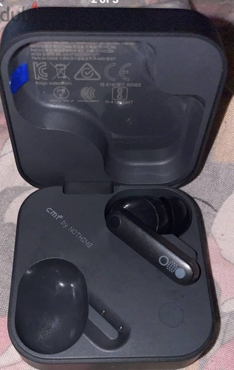 Cmf pro 2 earbuds 1