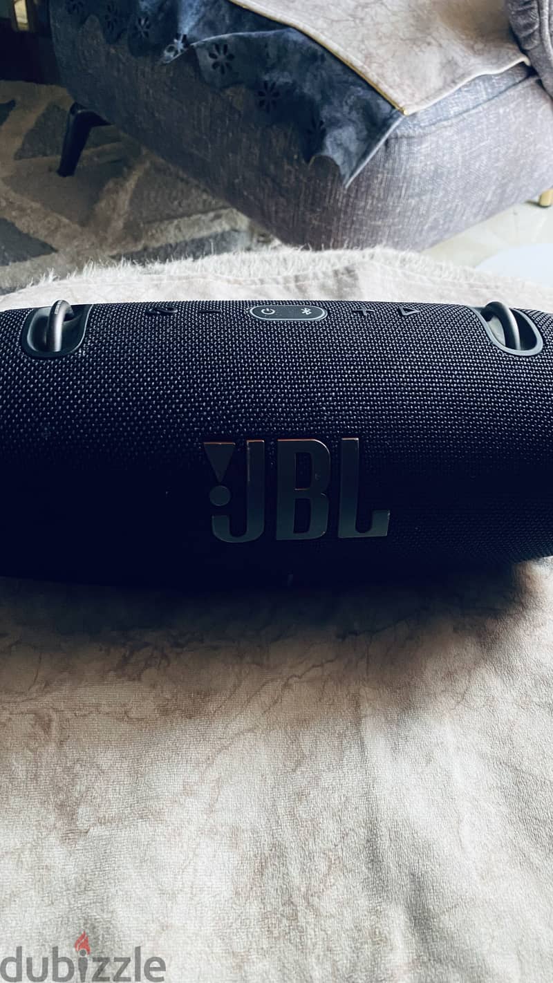 JBL speaker 1