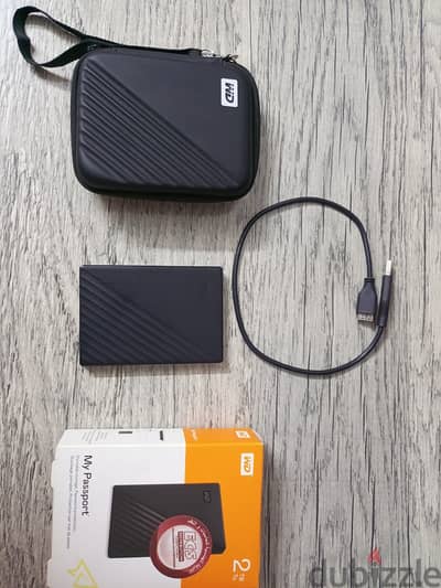 هارد خارجي ويسترن ديجتال (شبه الجديد) بسعر ممتاز — external hard 2TB