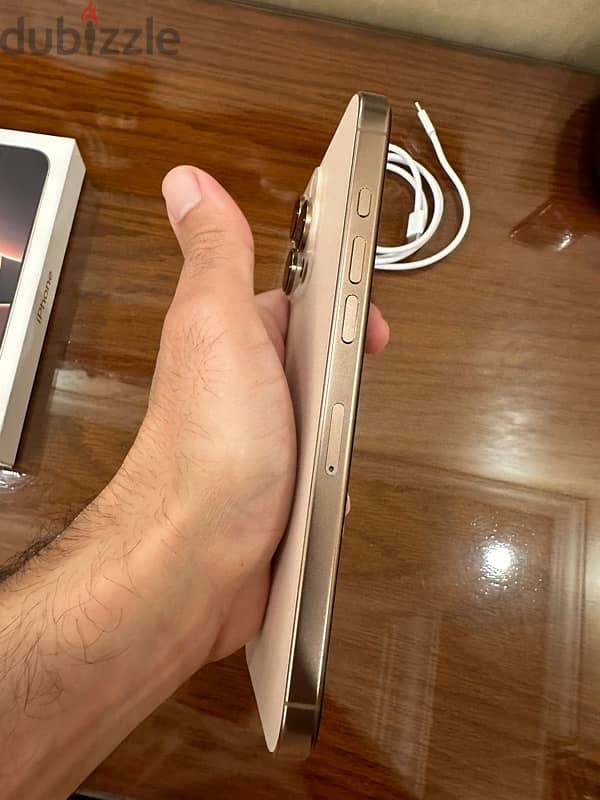 iphone 16 pro max 5
