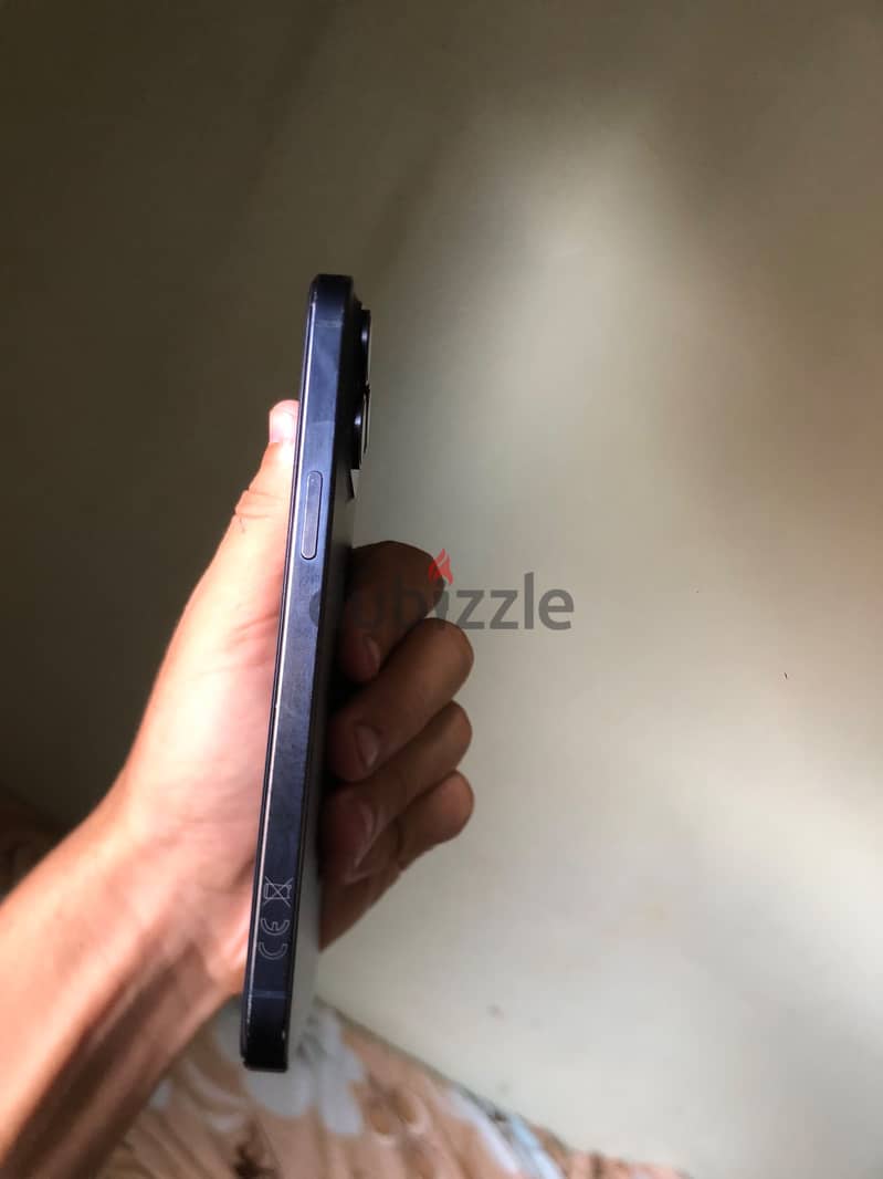 Apple - iPhone 15 Pro Max 3