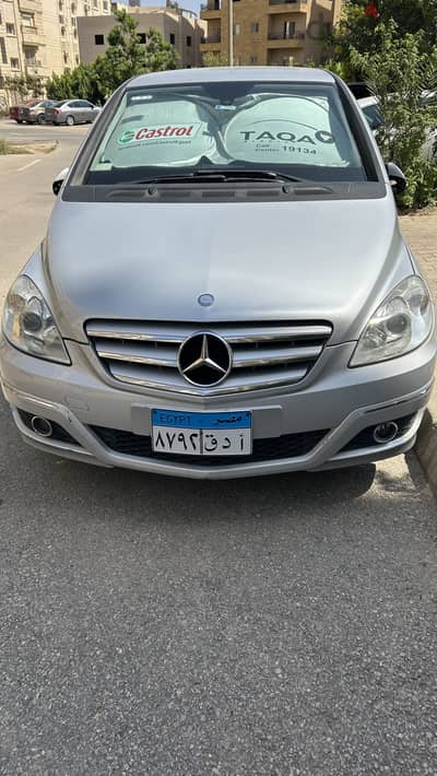 Mercedes-Benz B160 2010