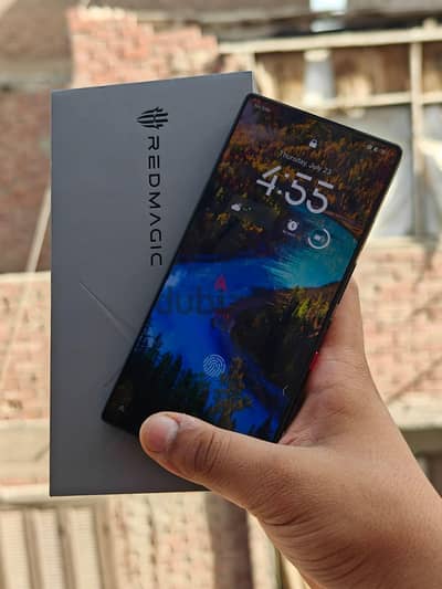 RedMagic 10 Pro 256 كسر زيرو بكل مشتملاته مدفوع ضريبه للبيع او البدل