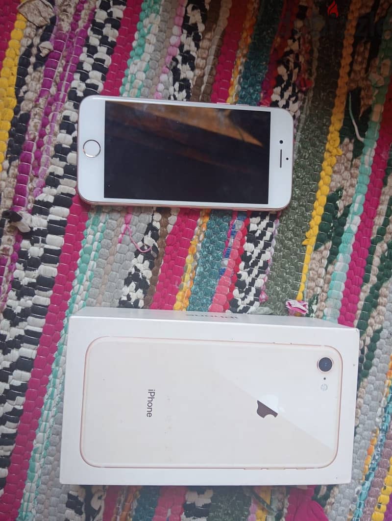 Apple - iPhone 8 1