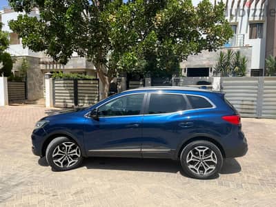 Blue Renault Kadjar 2020 اعلى فئة