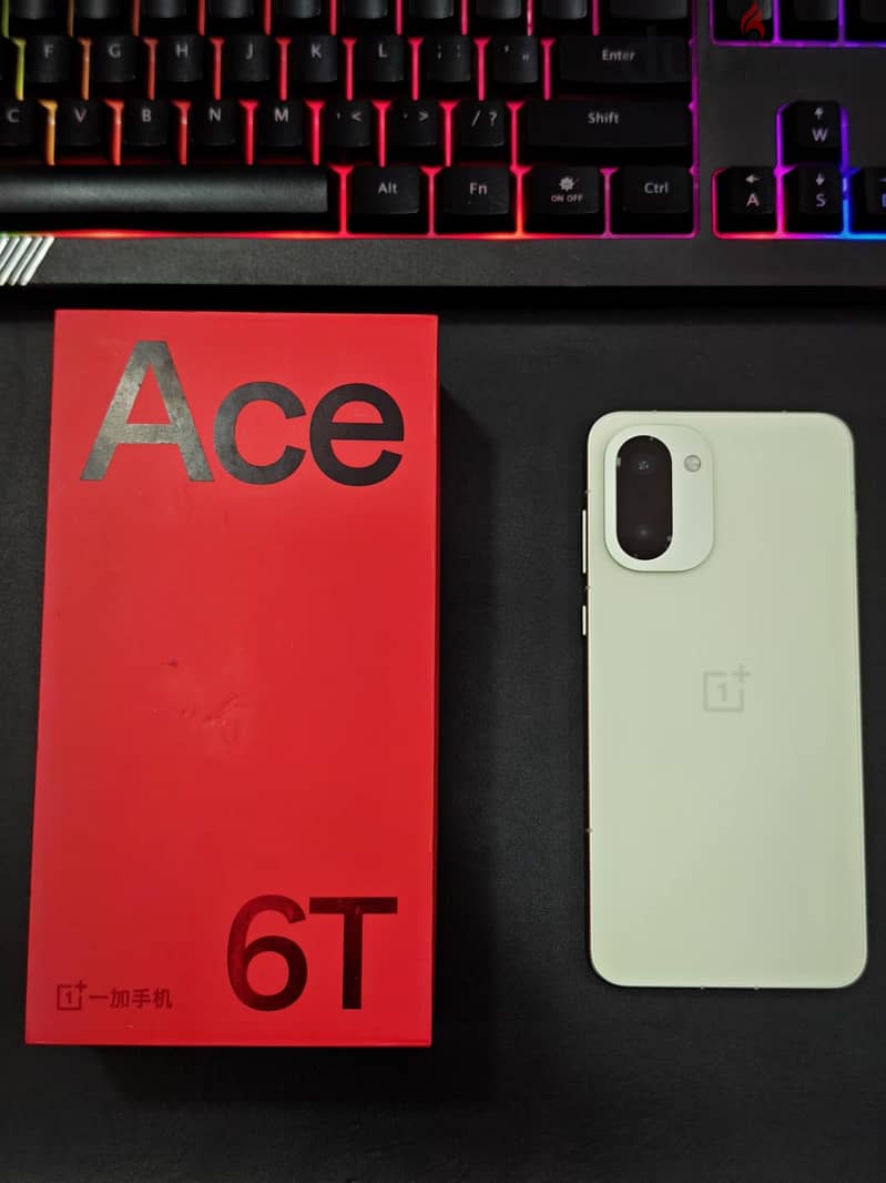OnePlus Ace 6T 12/256 1