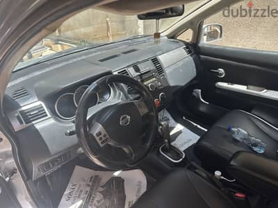 Nissan Tiida 2013