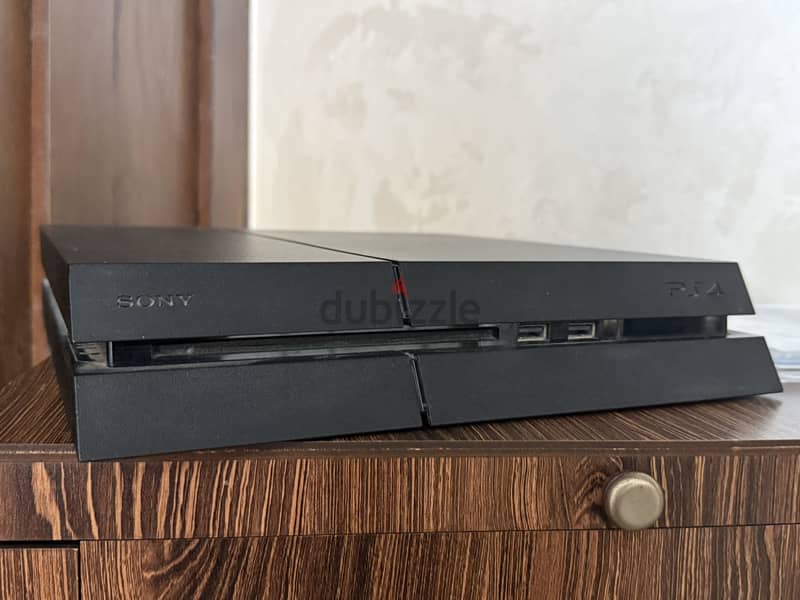 PlayStation 4 4