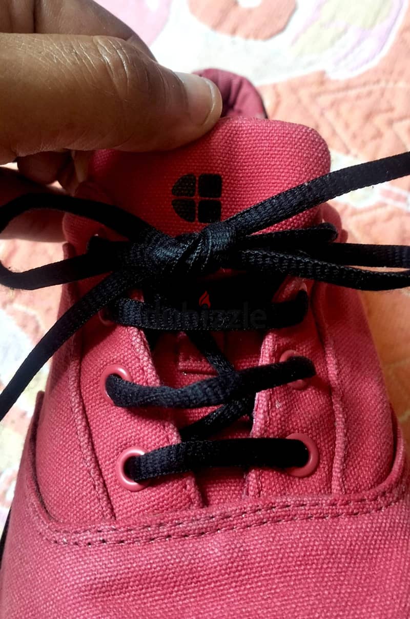 shoes for crews. . . . size43 3