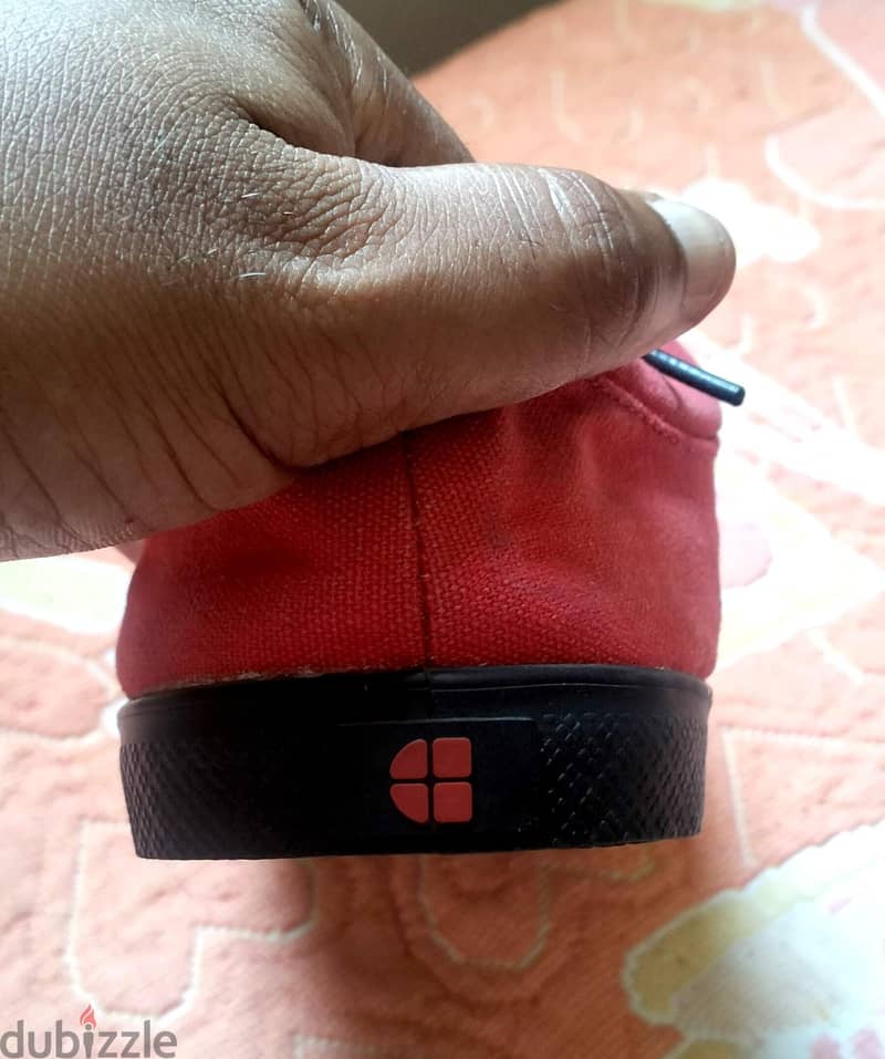 shoes for crews. . . . size43 5