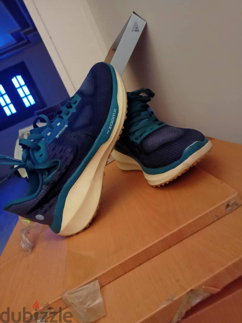 Nike. 3