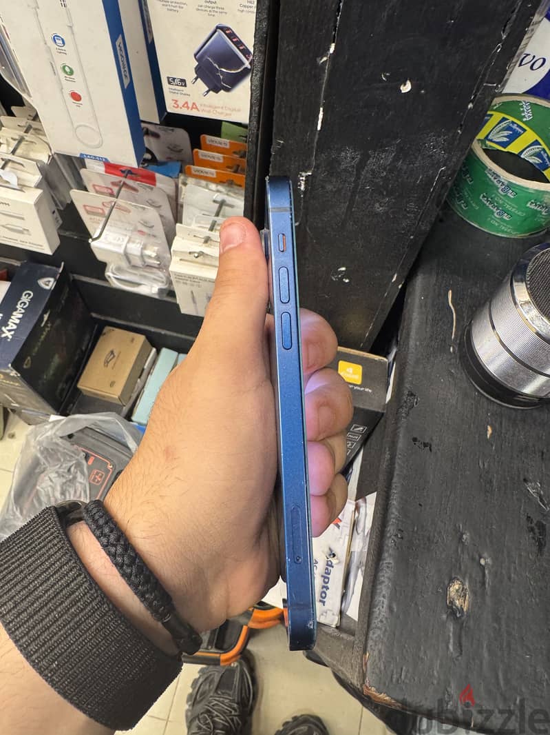 Apple - iPhone 12 2