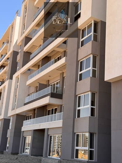 Near Delivery with a 45% Discount in the First Sports Compound in the New Administrative Capital. Move In, Live, and Enjoy a Fully Integrated Lifestyl