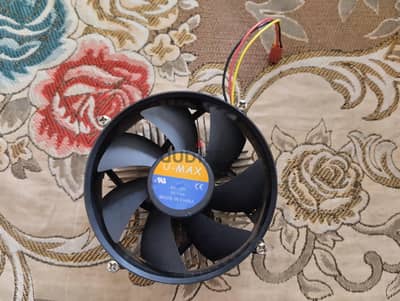 مبرد معالج U-MAX بحالة كويسة جداً لسوكت LGA 775 وبوردات G41 / G31
