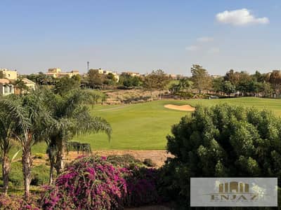 Villa for sale in Madinaty, model of the palaces overlooking the golf directly, 6 bedrooms with a land area of 1750 m