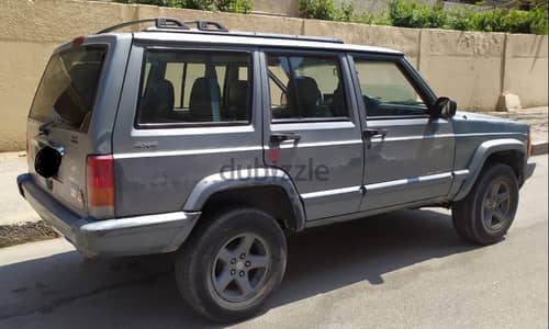 جيب شيروكى 2000 XJ اوتوماتيك