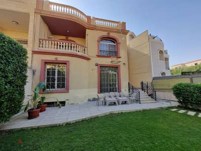 Town house middle for sale