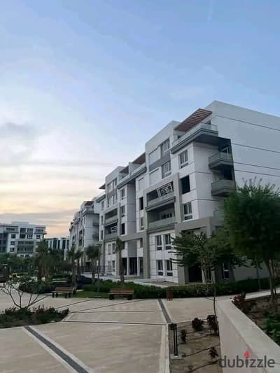 Apartment for sale in Hyde Park, directly on South 90th Street and the Middle Ring Road, near the American University in Cairo (AUC) and the New Admin