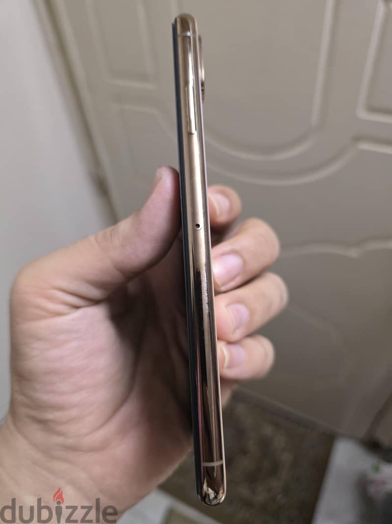 Apple - iPhone XS Max 2