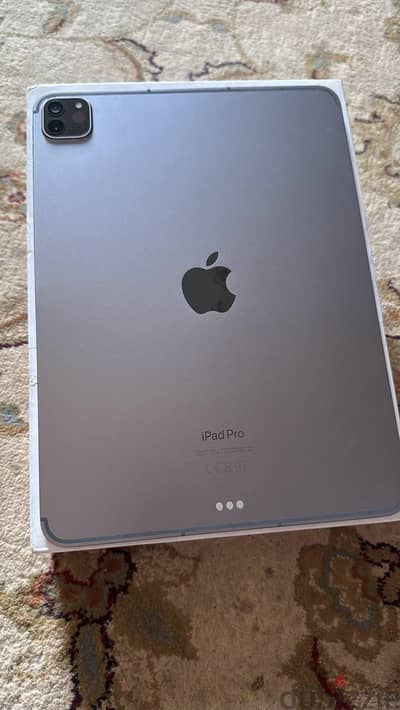 للبيع ipad m2 برو