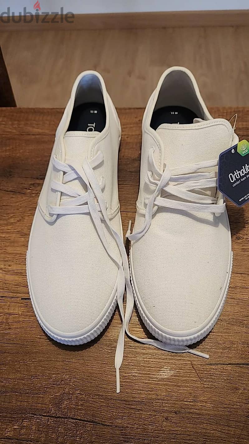 Timberland & TOMS Sneakers - Size 44 4