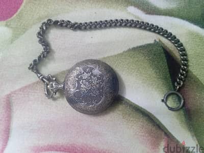 ساعة جيب كلاسيك Vintage بالسلسلة – كوارتز – حالة ممتازة
