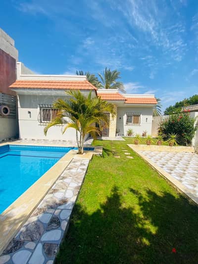 فيلا بحمام سباحه للإيجار اليومي في كينج مريوط | الإسكندريه •