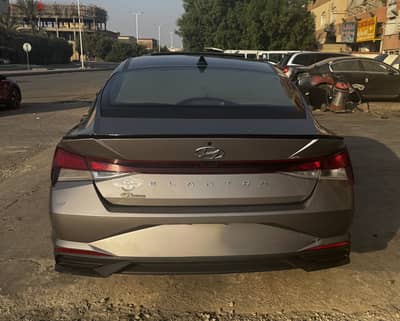 هيونداي إلينترا 2021