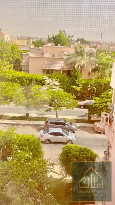 Apartment for rent furnished best opportunity for upscale living in Al Rehab City and this unit is distinguished by its proximity to all services consisting of 3 bedrooms + 2 bathrooms close to the Gateway Mall