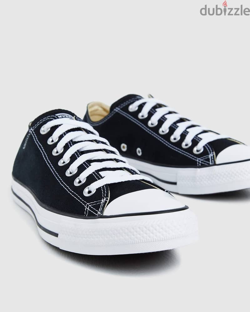 converse sneaker 2