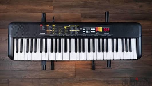 yamaha psr f52 بيانو استعمال خفيف جدا حالته ممتازة بالكرتونة