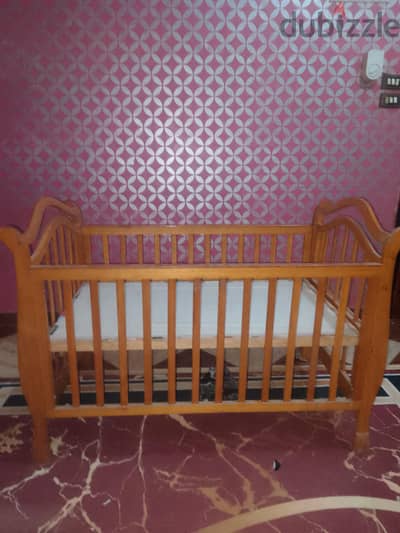 سرير اطفال