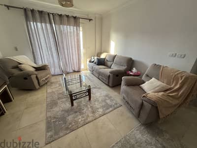 Lazy boy Kardouss furniture طقم ليزي بوي من كاردوس بحالة ممتازة