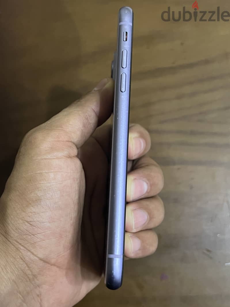Apple - iPhone 11 5