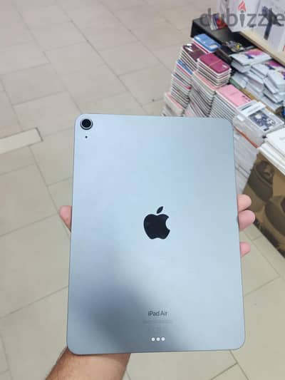 iPad Air 5 2022 | 11 | 256GB WiFi  Space Gray حالة زيرو