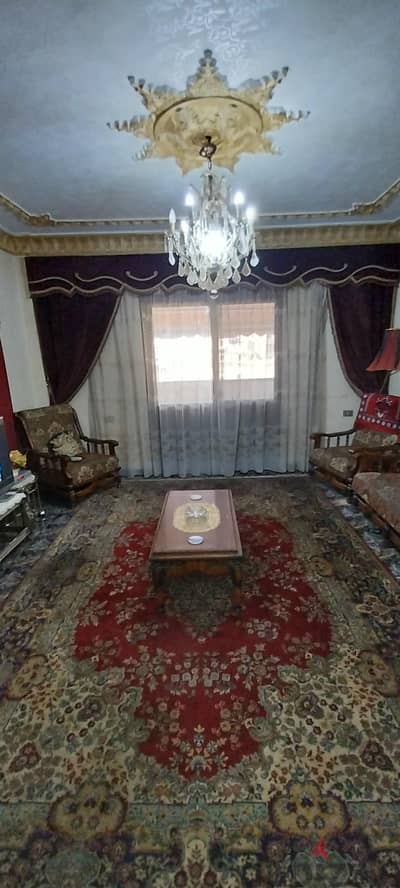 شقة مفروشة بالعفش والمكيفات