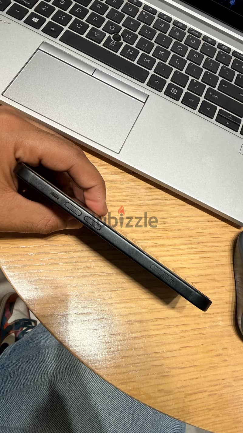 Apple - iPhone 15 1