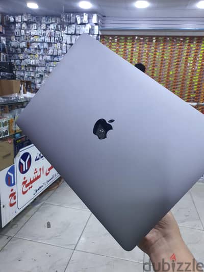 macbook pro 2020