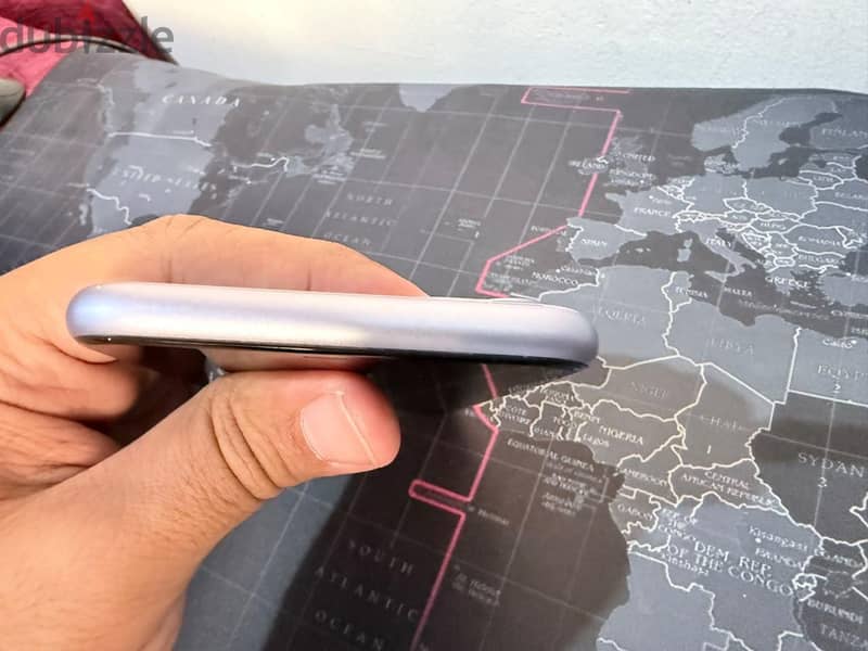 Apple - iPhone 11 4