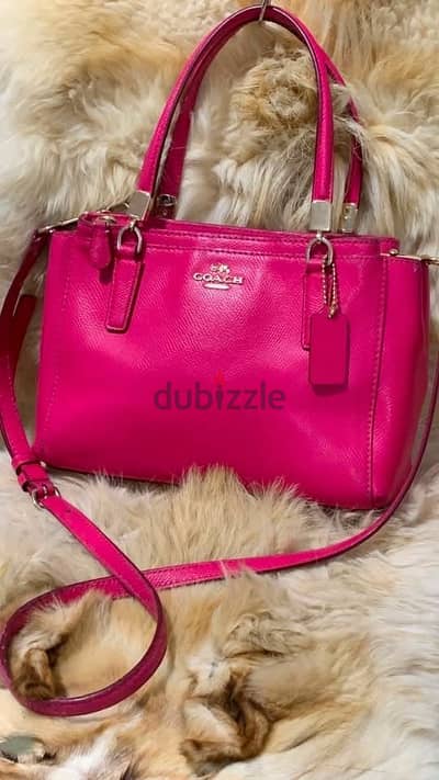 Original coach cross bag used in an excellent condition