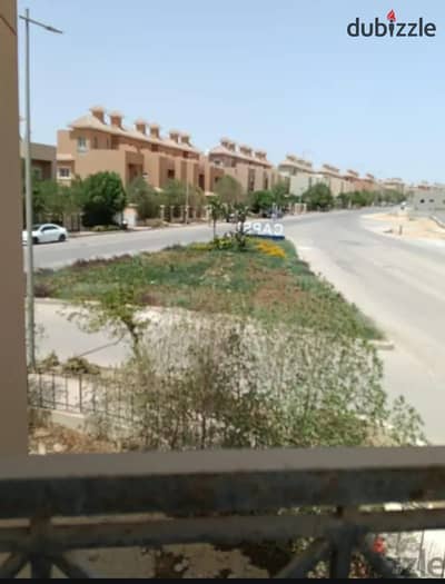 Villa for sale in Compound Neom at a fire sale price for quick sale